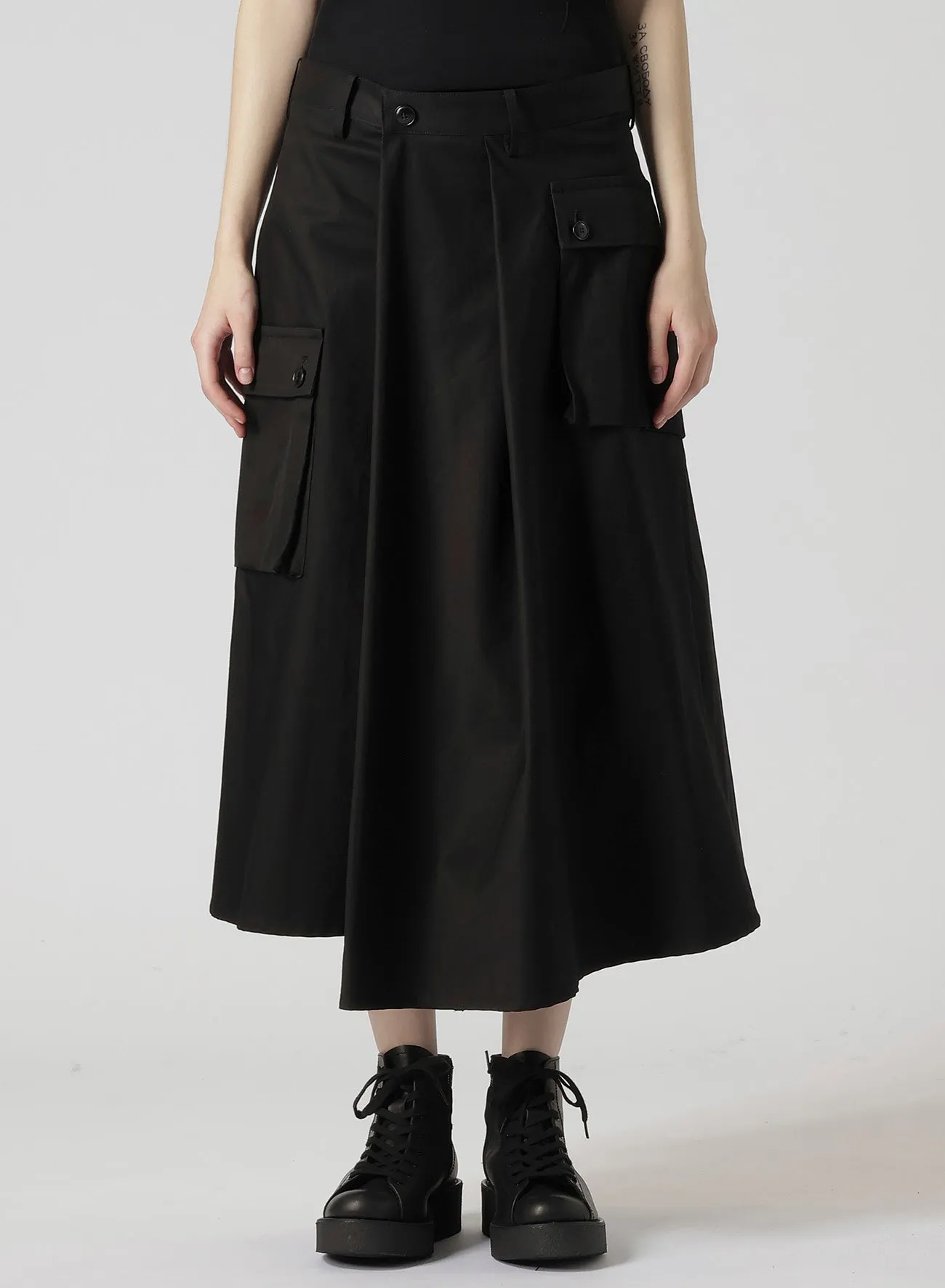 GABARDINE R-WIDE TUCK CARGO SKIRT