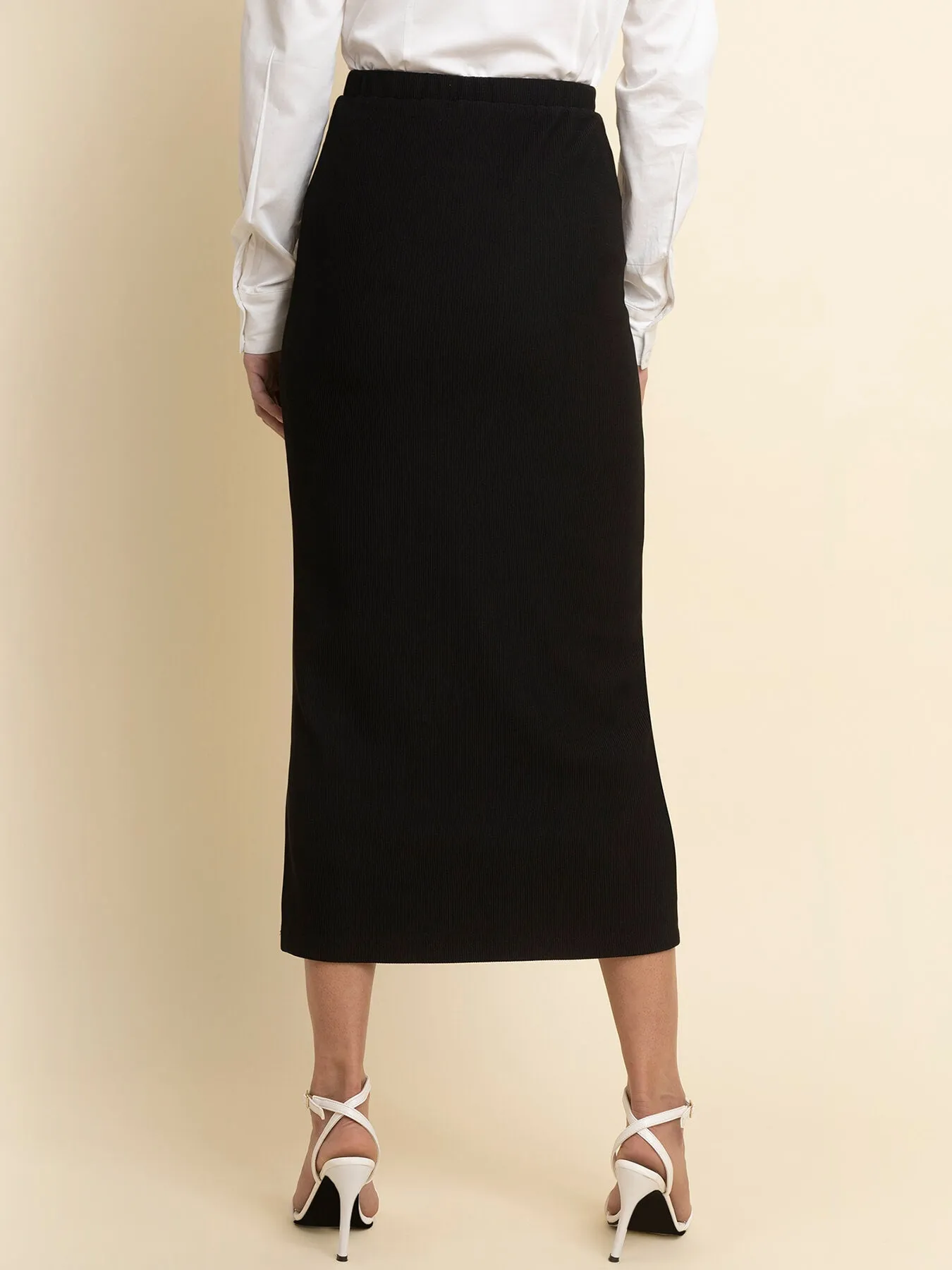 LivIn Midi Skirt - Black