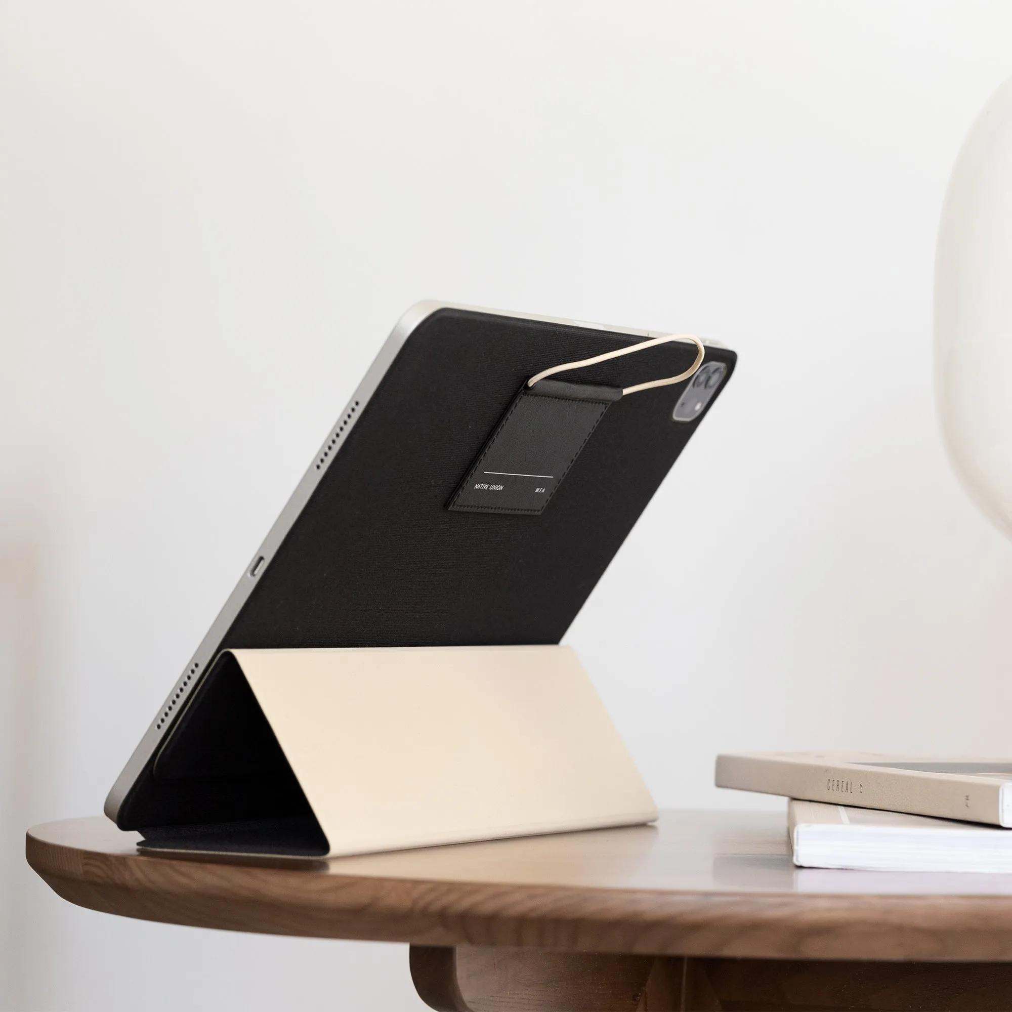 W.F.A Folio for iPad Air 13"