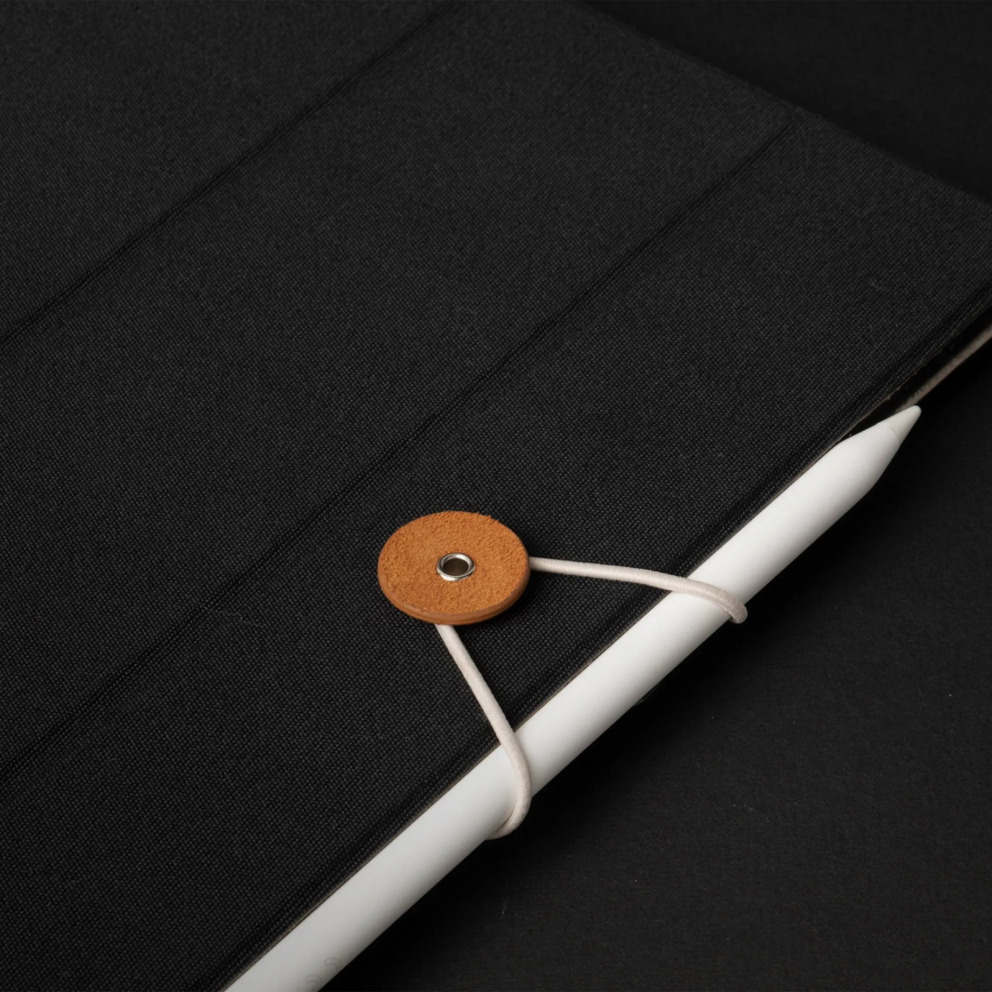 W.F.A Folio for iPad Pro (11")