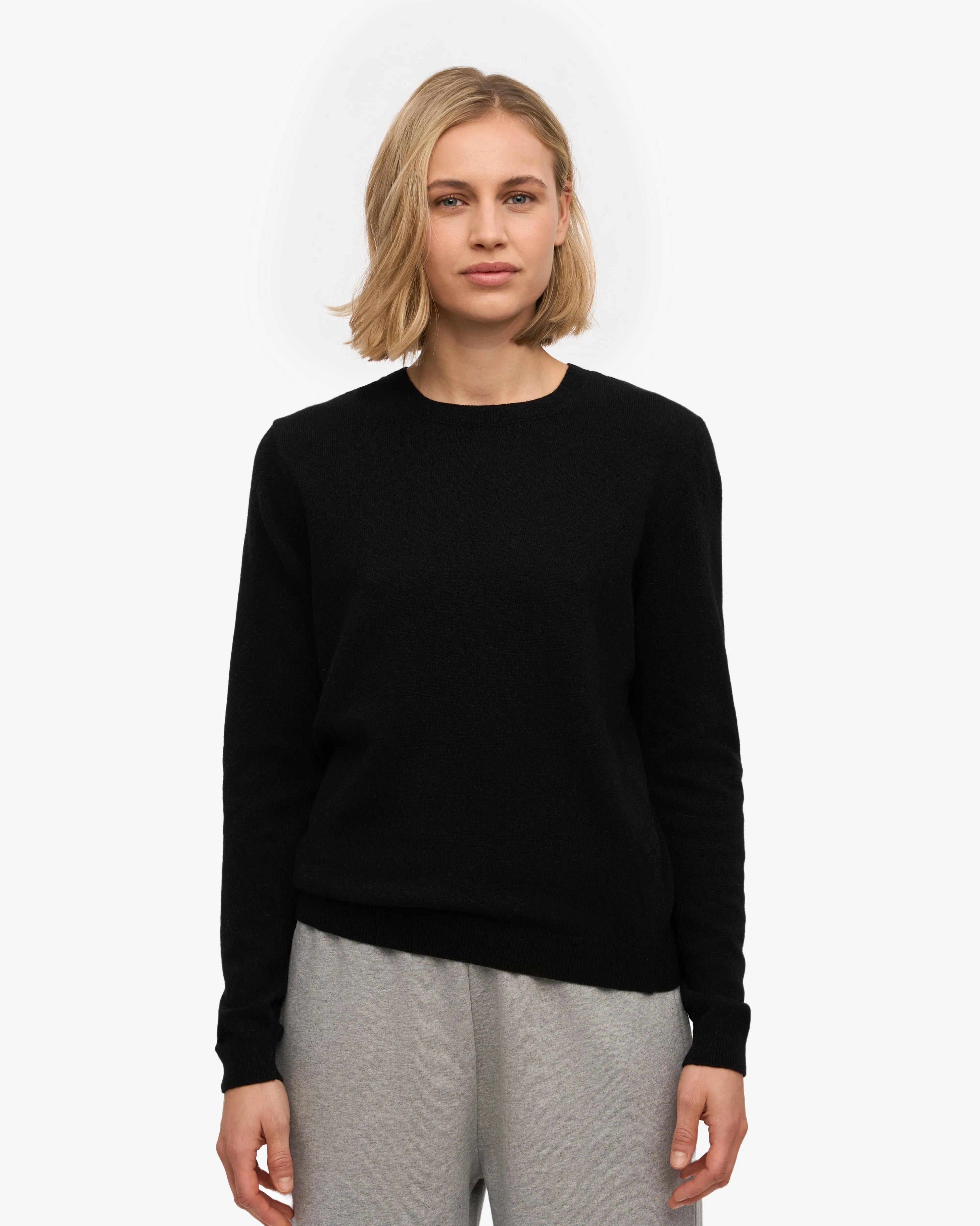 Women Light Merino Wool Crew - Deep Black